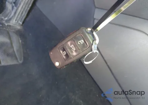 2014 Volkswagen Jetta 1.8T Se from USA, damaged, VIN 3VWD17AJ1EM299059